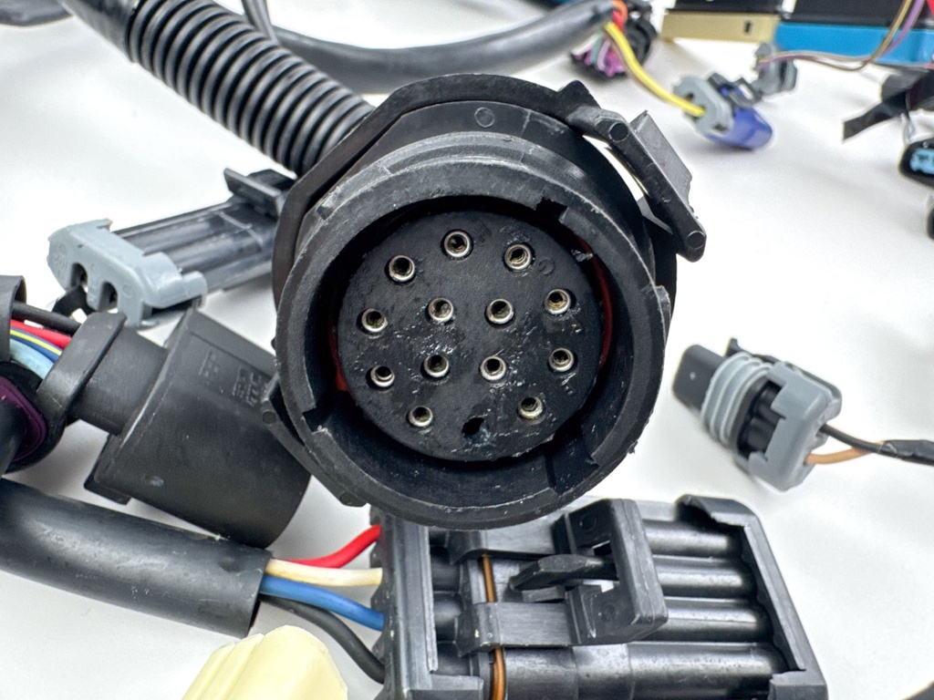 2014 Mercury 300 HP 4 Stroke Outboard Engine Wire Harness 880616T07 OEM