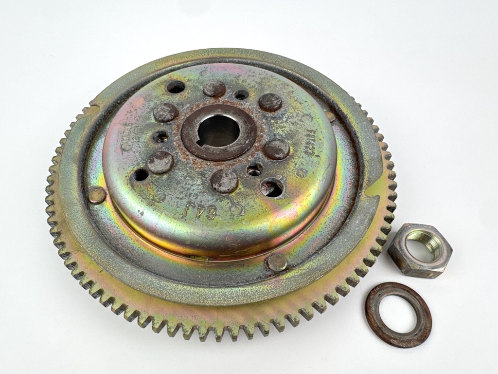 2002 Yamaha 50 HP 4 Stroke Outboard Flywheel Rotor 64J-85550-00-00 OEM