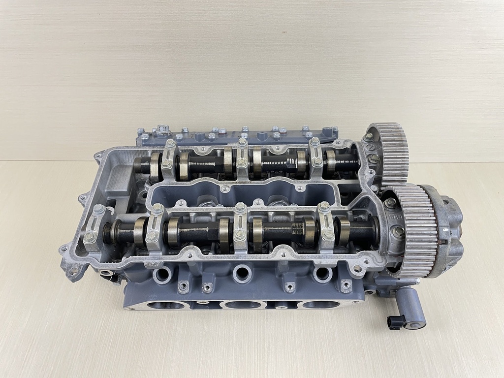 2006 Yamaha 250HP Outboard Starboard Right Side Cylinder Head 6P2-W009A-01-1S