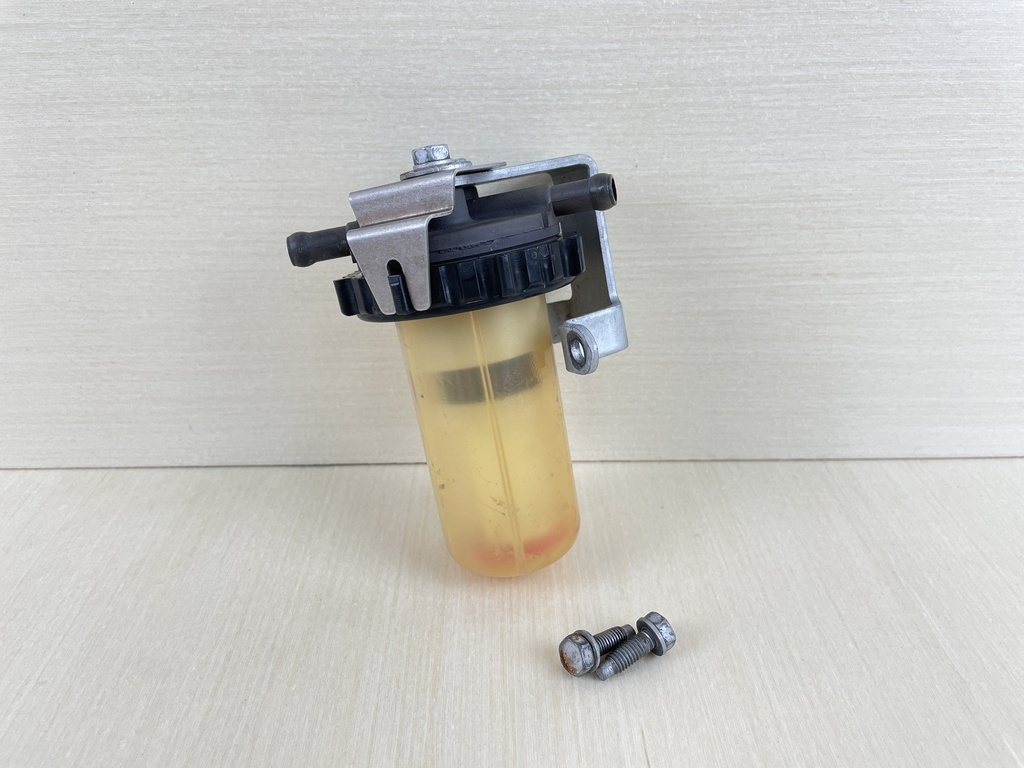 2002 Yamaha 225HP 4 Stroke Outboard Fuel Filter Assembly 65L-24560-00-00