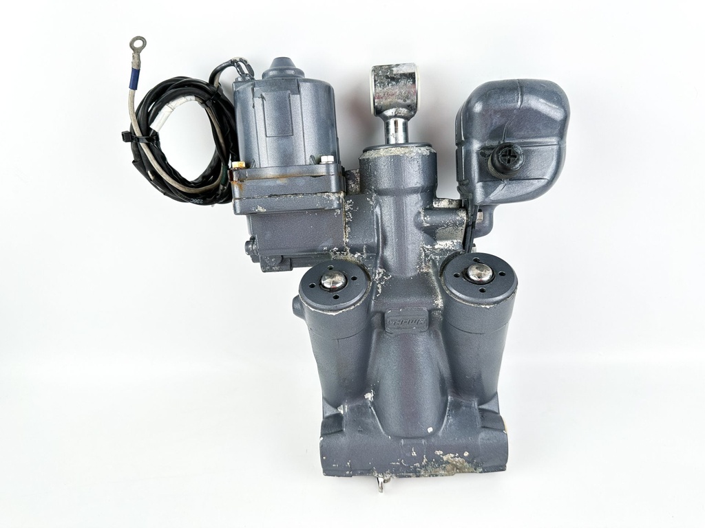 2004 Yamaha 150 HP 2 Stroke Outboard Power Trim Tilt Unit {mpn} OEM