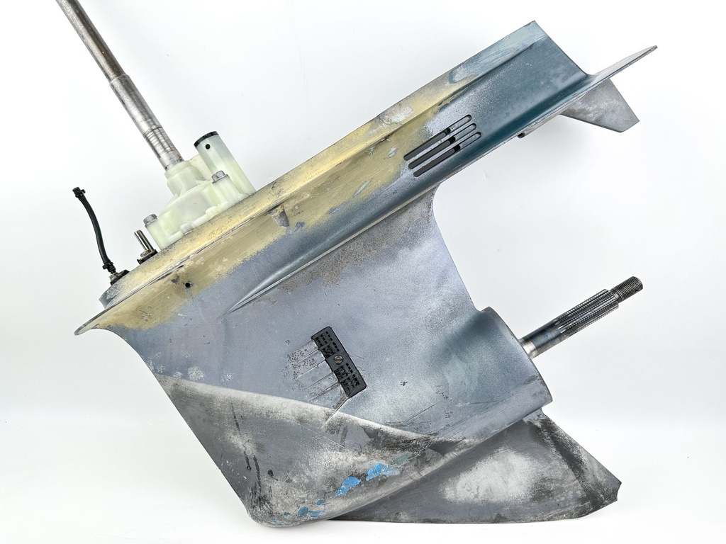 1998 Yamaha 150HP Outboard 2 Stroke XL Lower Unit Gear Case