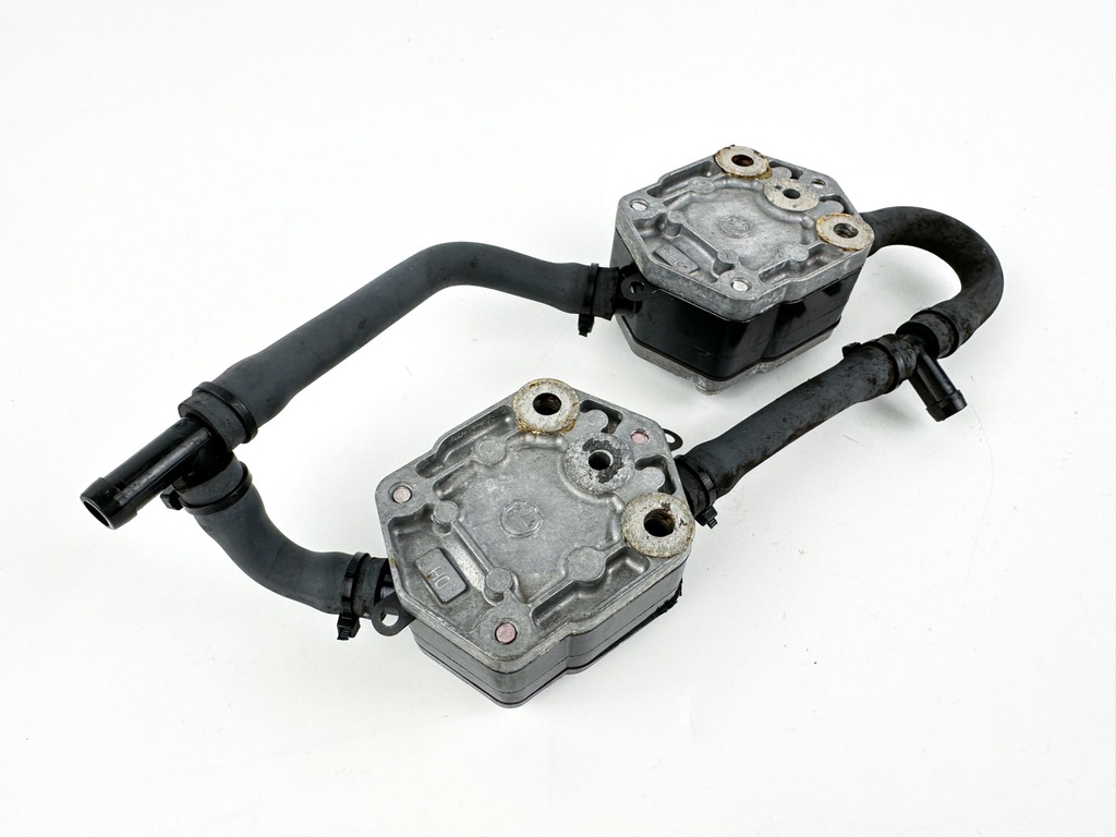 2001 Yamaha 150 HP 2 Stroke Outboard Fuel Pump {mpn} OEM