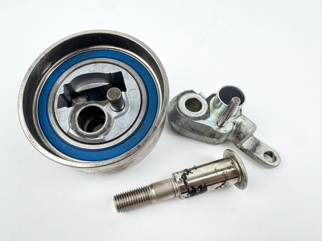 2013 Yamaha 250 HP 4 Stroke Outboard Belt Tensioner 6CB-11590-01-00 OEM