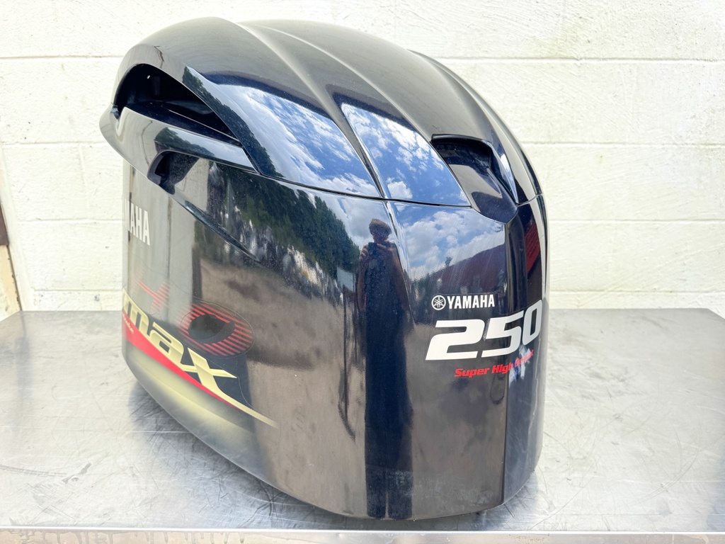 2013 Yamaha 250 HP 4 Stroke Outboard Top Cowling 6CB-42610-00-00 OEM