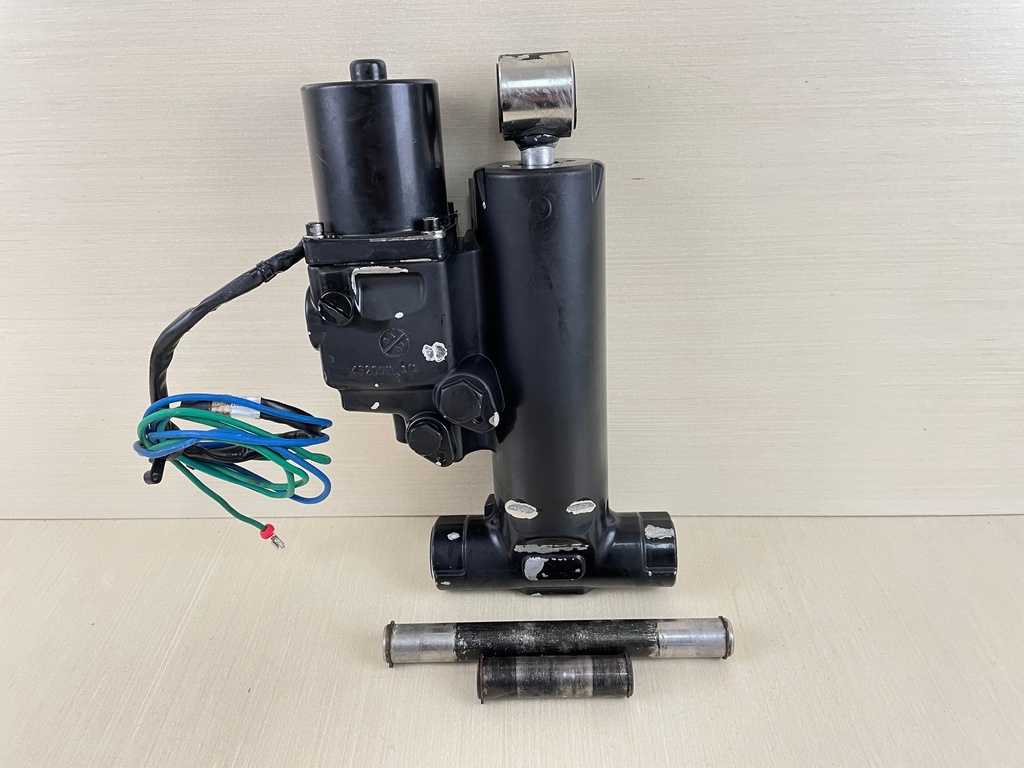 Evinrude Etec 70 90 115 130 HP Outboard Trim & Tilt Assembly 5005756 5008949