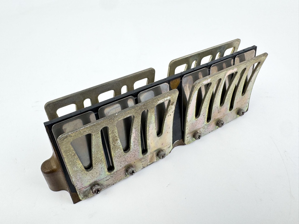 2010 Evinrude 250 HP Etec 2 Stroke Outboard Reed Valve Assembly 5006208 OEM