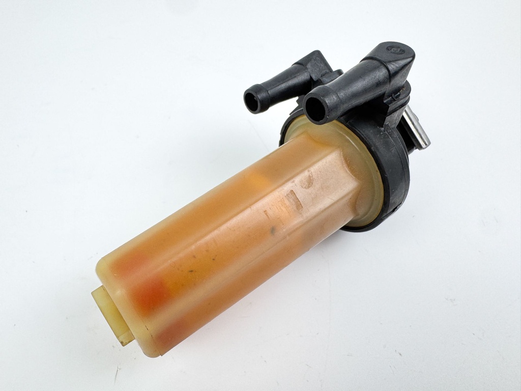 2003 Yamaha 115 HP 4 Stroke Outboard Fuel Filter Assembly 68V-24560-01-00 OEM