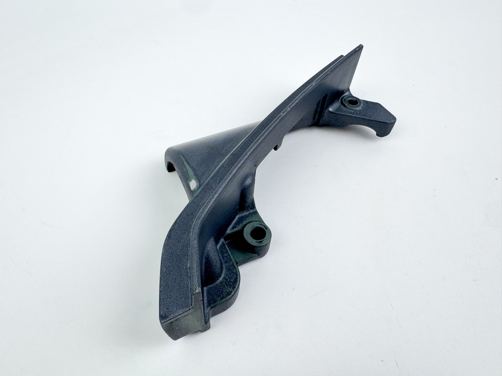 2002 Yamaha 225 HP 4 Stroke Outboard Cable Cover Plate 69J-42738-00-5B OEM