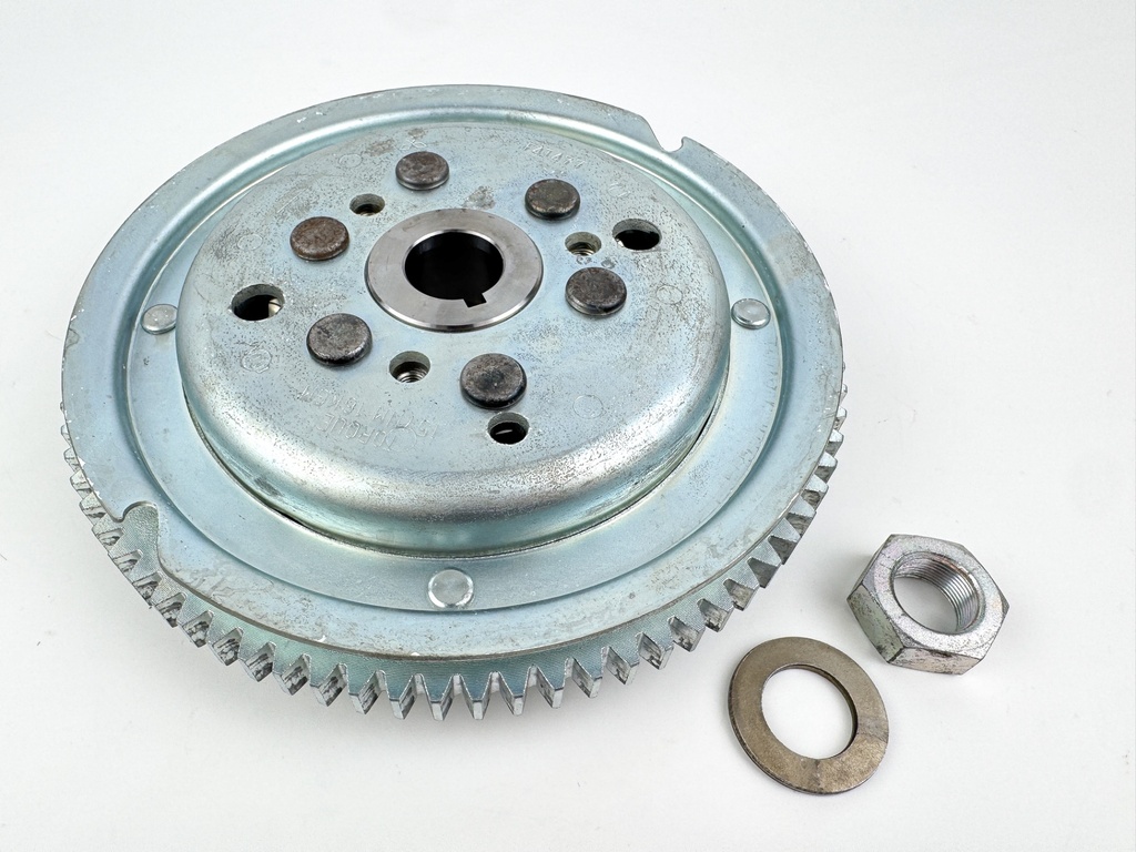 2014 Yamaha 60 HP 4 Stroke Outboard Flywheel Rotor 6C5-81450-00-00 OEM