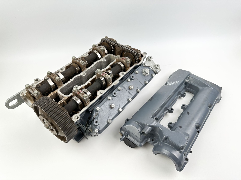 2004 Yamaha 225 HP 4 Stroke Outboard Starboard Cylinder Head 69J-W009A-02-1S OEM