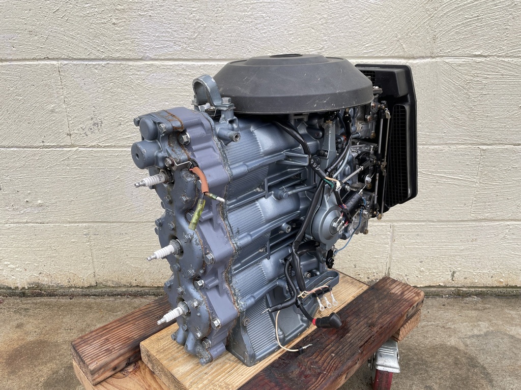 1987 Yamaha 90HP 2 Stroke Outboard Powerhead Crankcase Assembly 6H1-W0090-42-1S