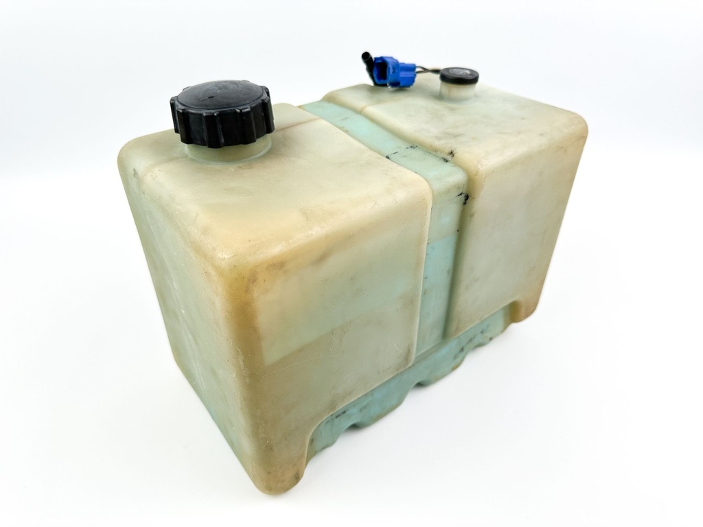 Yamaha Outboard Remote Oil Tank 2.8 Gallons 10.5L W/ Pump & Sensor