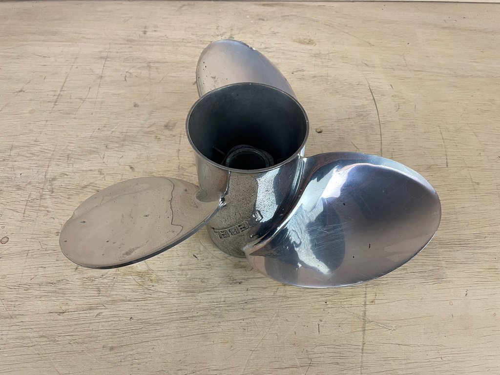 Evinrude Rebel TBX 15 3/4 x 15" RH Stainless Steel Propeller 3 Blade 763984