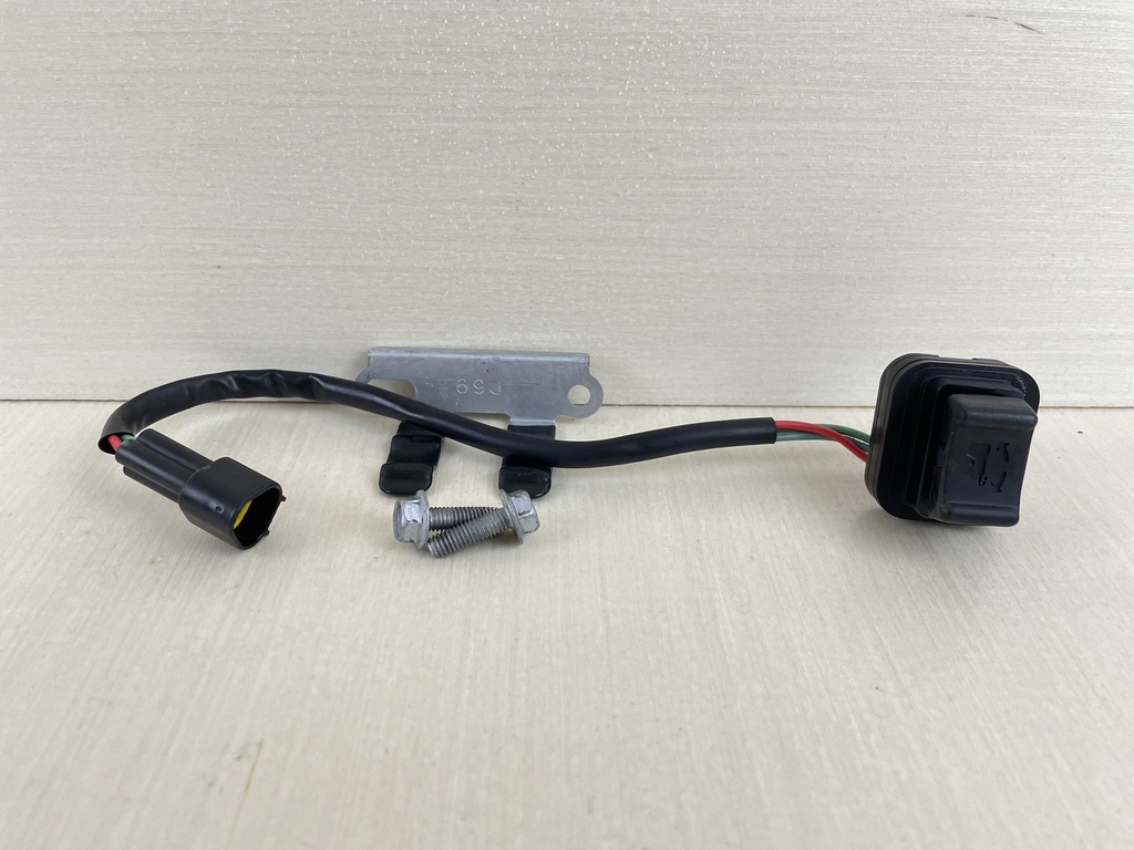 2006 Yamaha 225HP 4 Stroke Outboard Trim & Tilt Switch Assembly 69J-82563-01-00