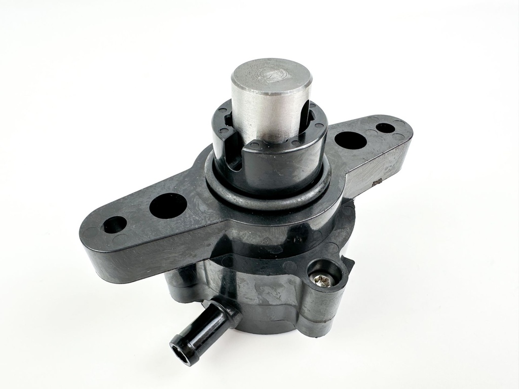 2007 Suzuki 150 HP 4 Stroke Outboard Fuel Pump 15100-96J01 OEM