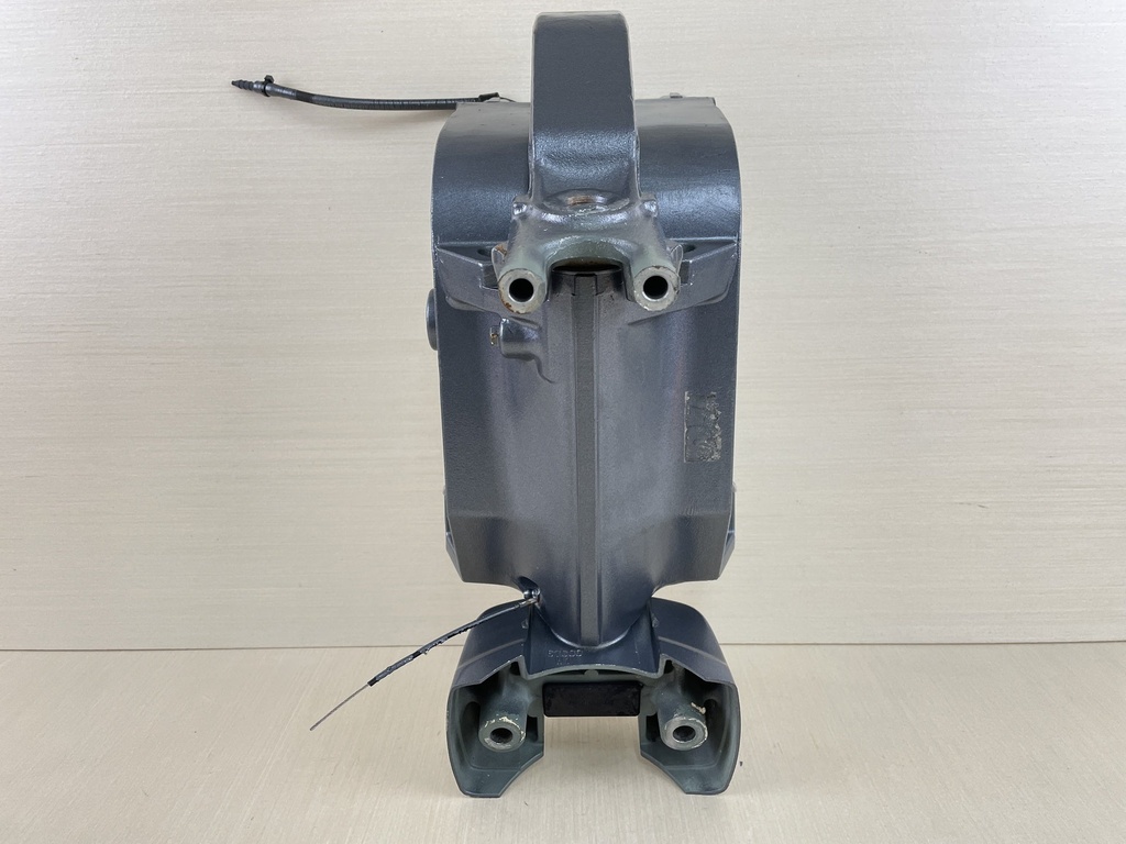 2000 Yamaha 40HP 4 Stroke Outboard Short Swivel & Steering Bracket 67C-43311-00-4D