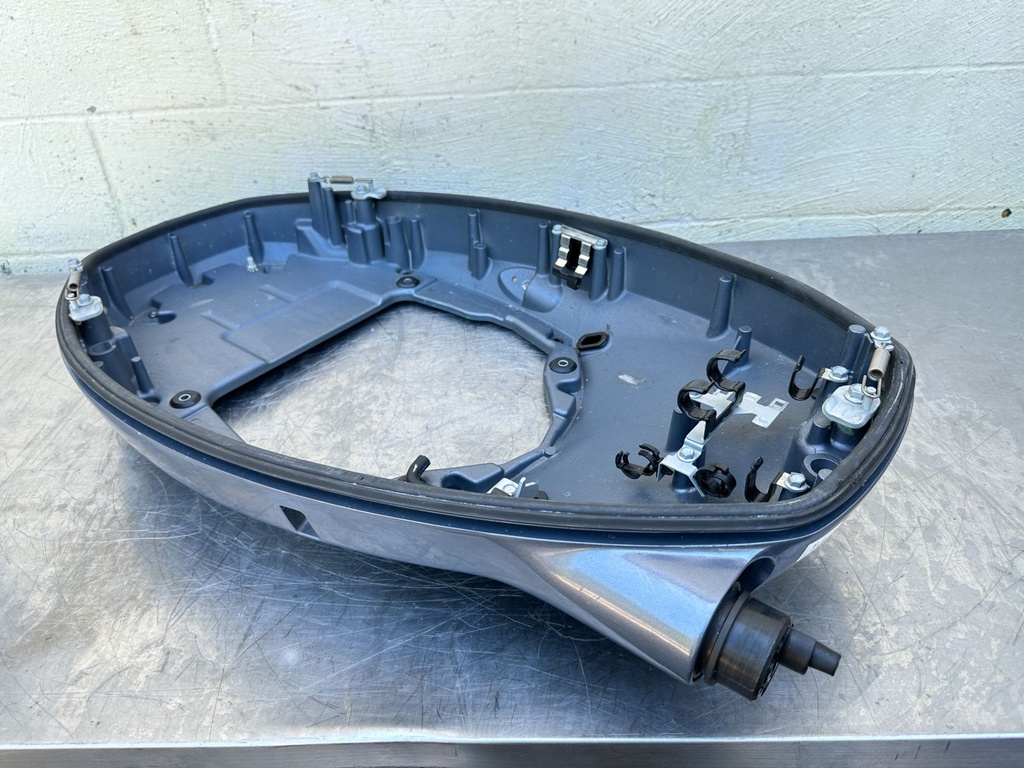 2019 Yamaha 150 HP 4 Stroke Outboard Bottom Cowling Pan 63P-42710-10-8D OEM