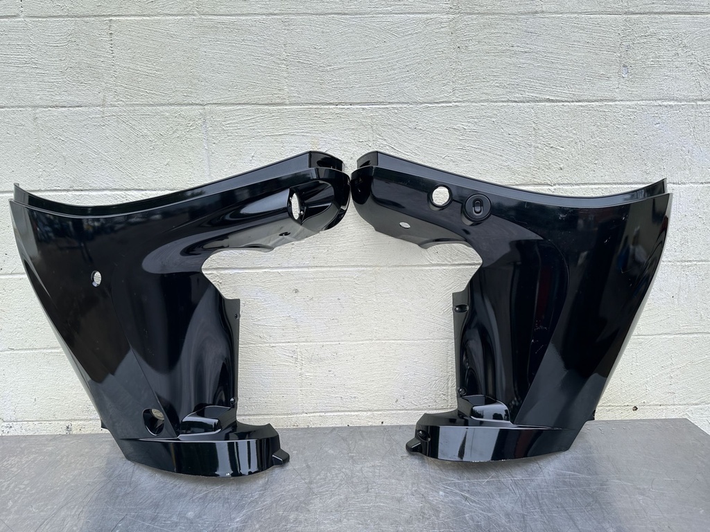 2021 Mercury 150 HP 4 Stroke Outboard Lower Apron Cover 8M0057756 OEM