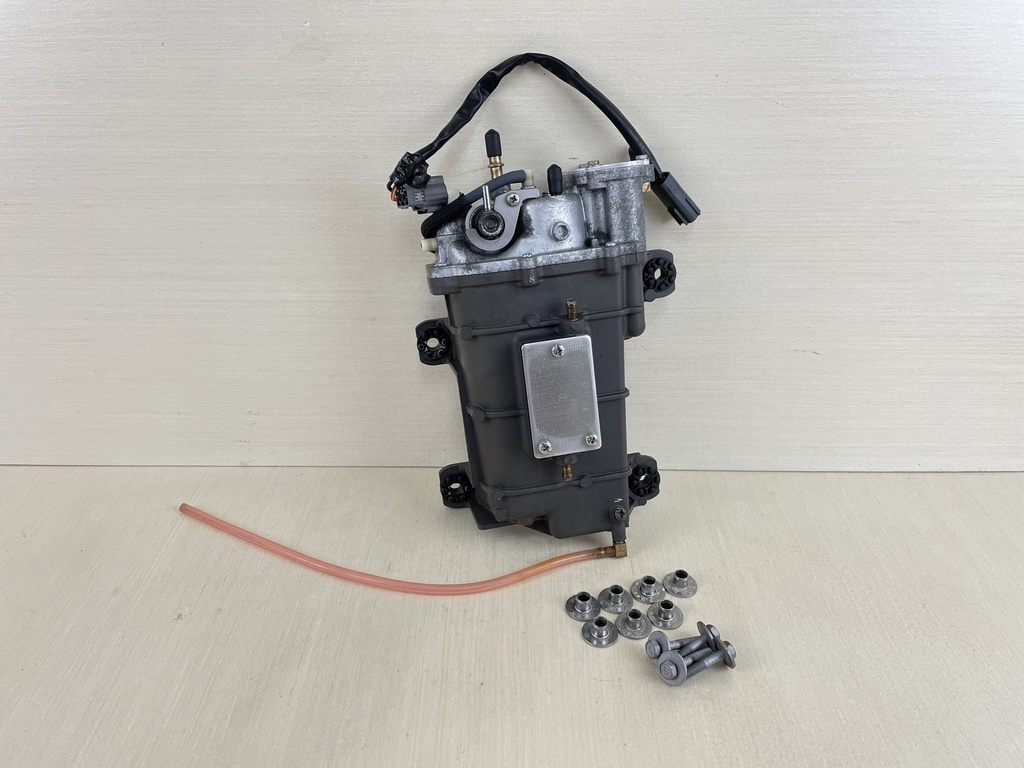 2015 Yamaha 115HP 4 Stroke Outboard Fuel Float Chamber Assembly 6EK-14180-00-00