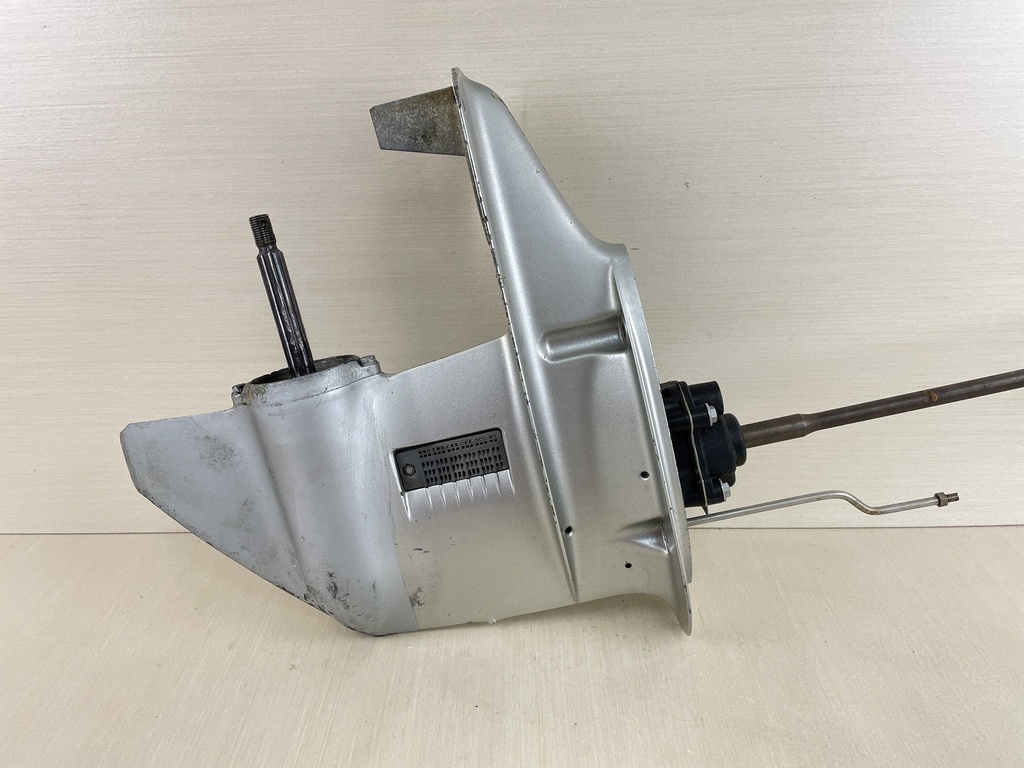 1999 Honda 25HP 4 Stroke Outboard 20" Long Lower Unit Gear Case - For Repair