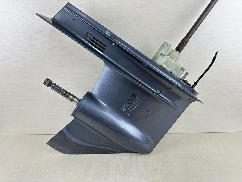 2015 Yamaha 115HP 4 Stroke Outboard 25" XL Lower Unit Gear Case RH 6EK-45300-10-8D