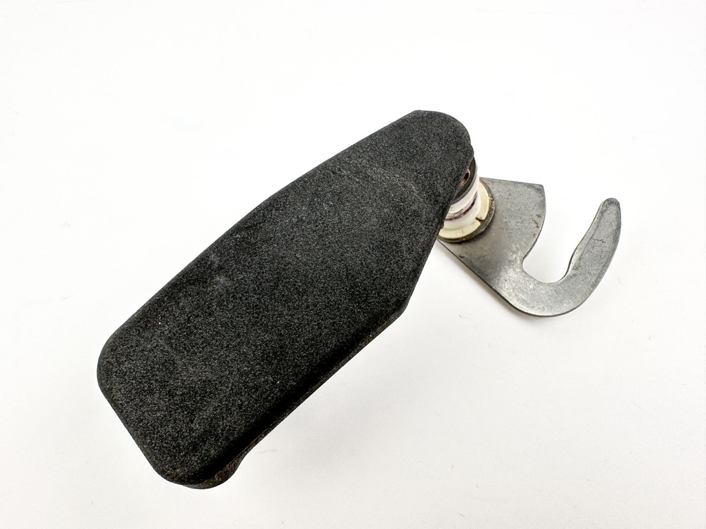 2007 Evinrude 250 HP 2 Stroke Outboard Rear Latch Handle 5005709 OEM