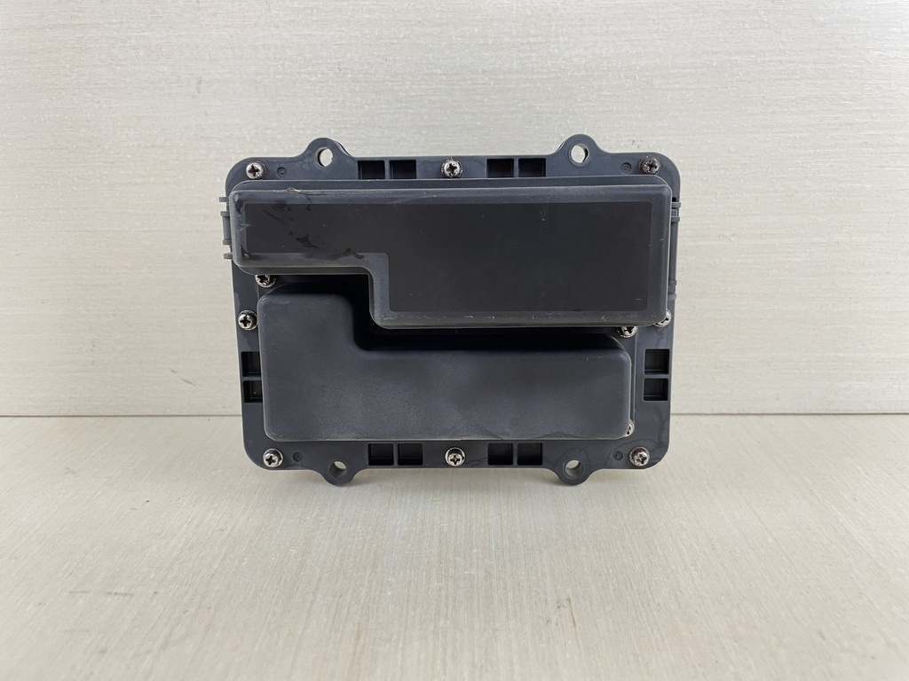 2015 Yamaha 200HP F200 4 Stroke Outboard Fuse Box Assembly 6DA-82170-02-00