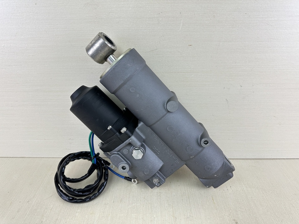 2015 Yamaha 115HP 4 Stroke Outboard Power Trim Tilt Unit Assembly 6EK-43800-02-00