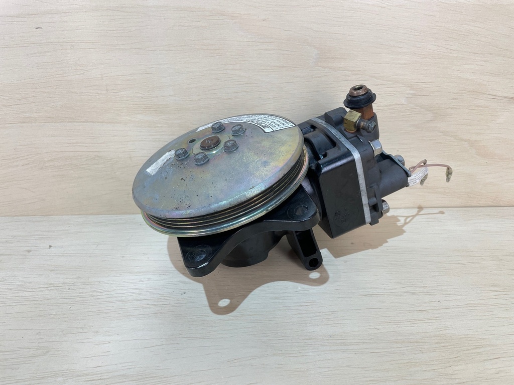 1998 Mercury Optimax 135HP Outboard Air Compressor Assembly 831998A9