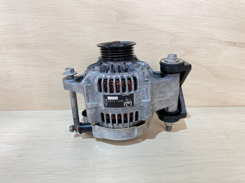 1998 Mercury Optimax 135HP Outboard Engine Alternator Assembly 834832