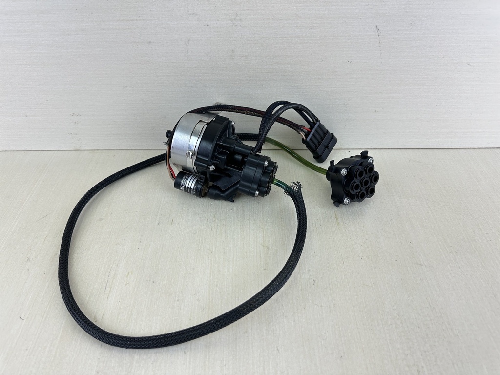 2007 Evinrude 150HP Etec 2 Stroke Outboard Oil Pump With Rear Manifold 5007306