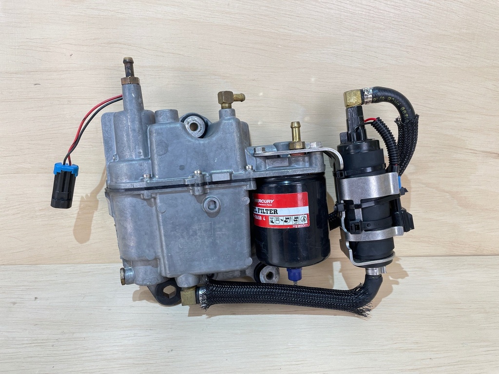 1998 Mercury Optimax 135HP Vapor Seperator Tank VST Fuel Pump 855432A1