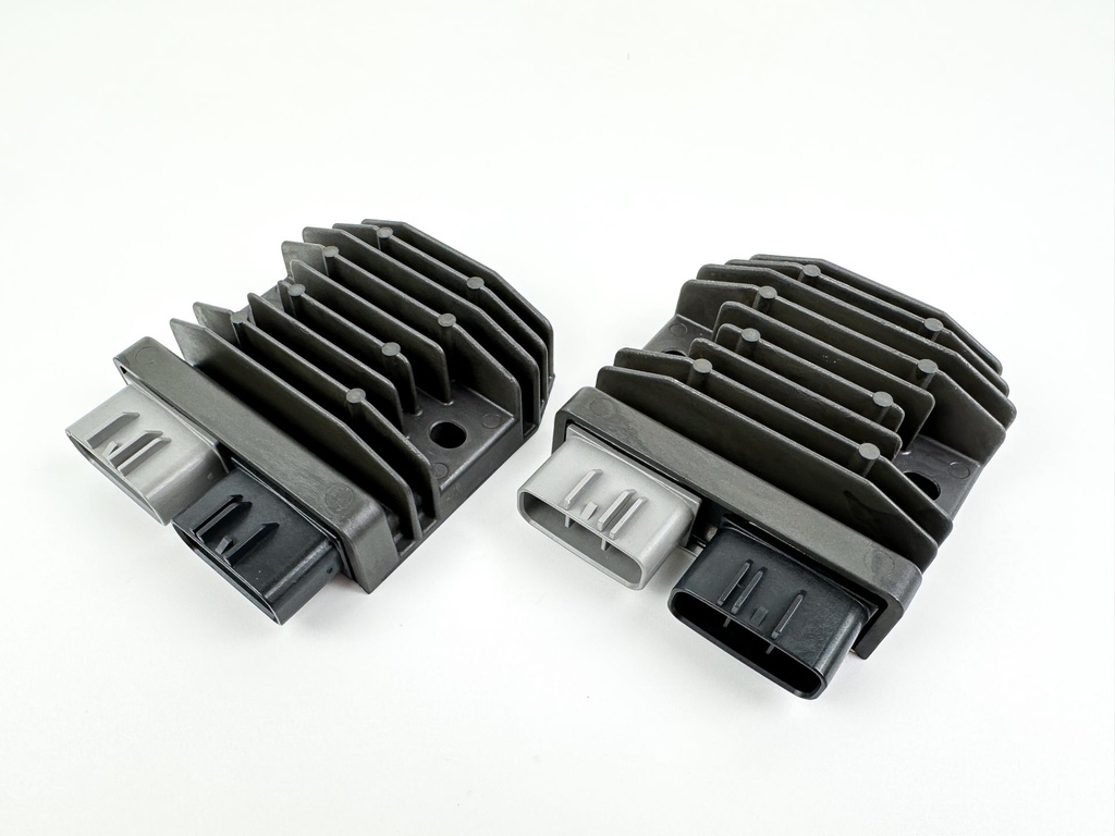 2018 Suzuki 350 HP 4 Stroke Outboard Rectifier & Regulator 32800-26J02 OEM