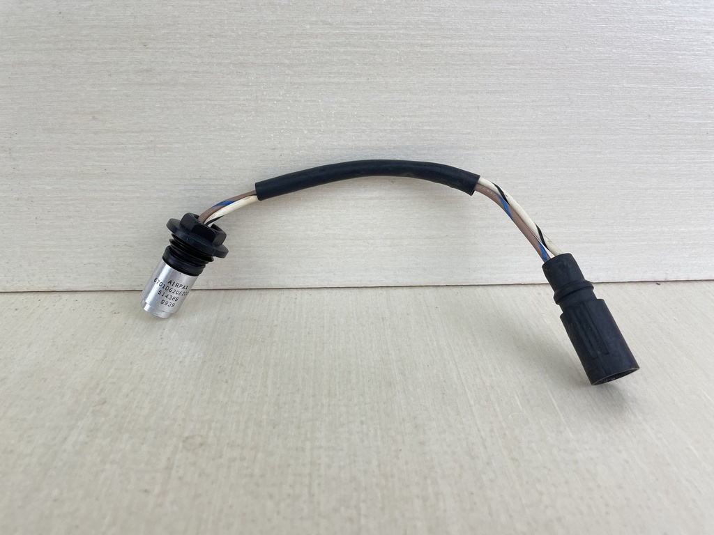 0585023 Johnson Evinrude 2 Stroke Outboard Port Temperature Switch