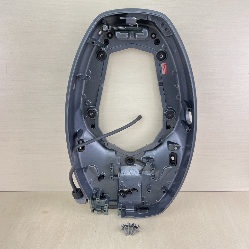 2006 Yamaha 60HP F60 4 Stroke Outboard Bottom Cowling Assembly 6C5-42710-10-4D