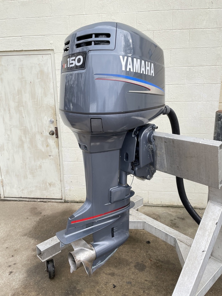 2005 Yamaha 150HP 2 Stroke Carbureted Outboard W/ 25" Shaft - Very Clean