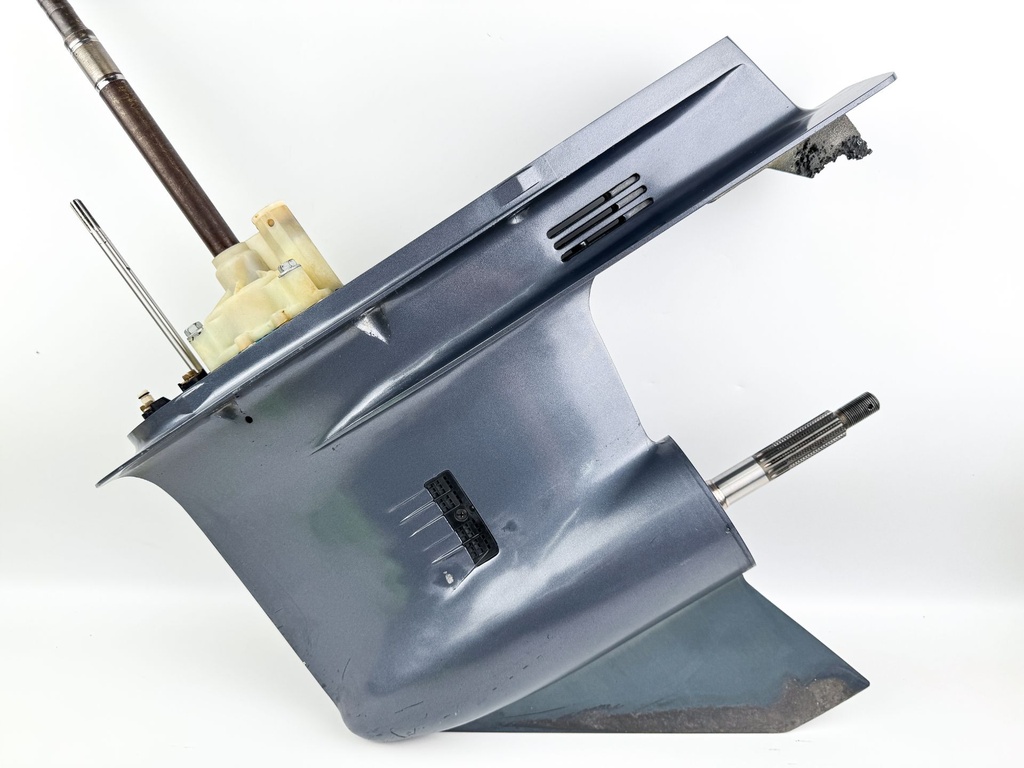 2004 + Yamaha 150HP 4 Stroke 25" Shaft Lower Unit Gear Case RH Ready To Install