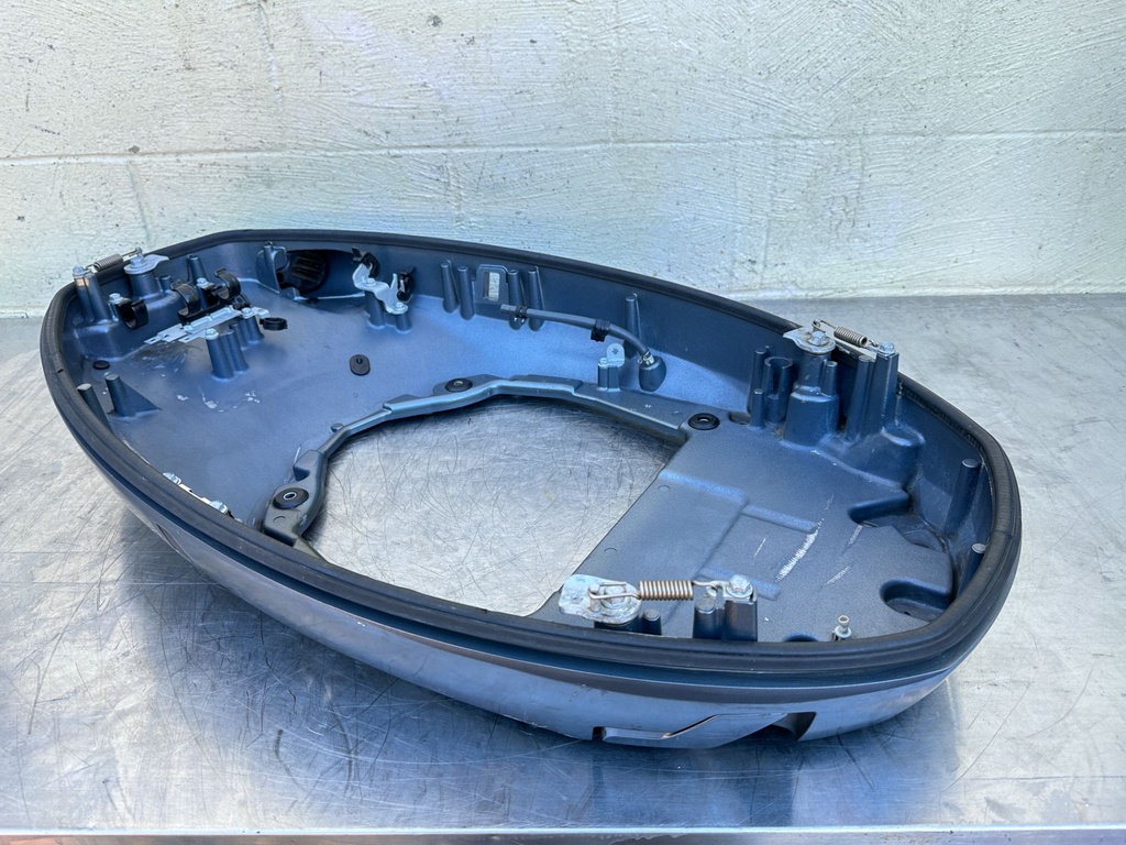 2016 Yamaha 150 HP 4 Stroke Outboard Bottom Cowling Pan 63P-42710-10-8D OEM