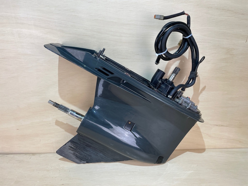 Evinrude Etec G2 150HP 2.7L Outboard Lower Unit Gear Case 5011636 2:16:1