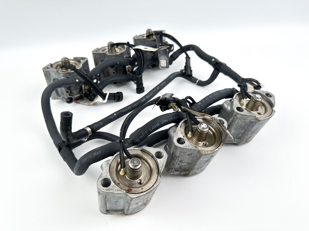 2017 Evinrude 200 HP 2 Stroke Etec Outboard Fuel Injector Set W/ Rail 5007765