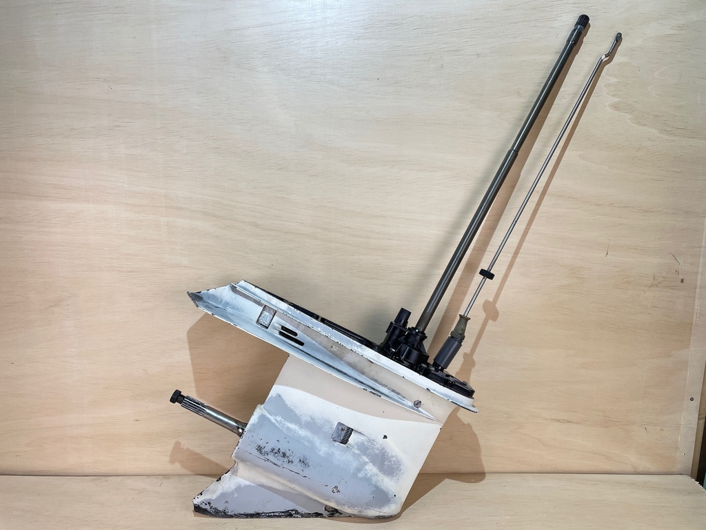 2000 Evinrude Ocean Pro 225HP Lower Unit 30" XL Counter Rotation LH