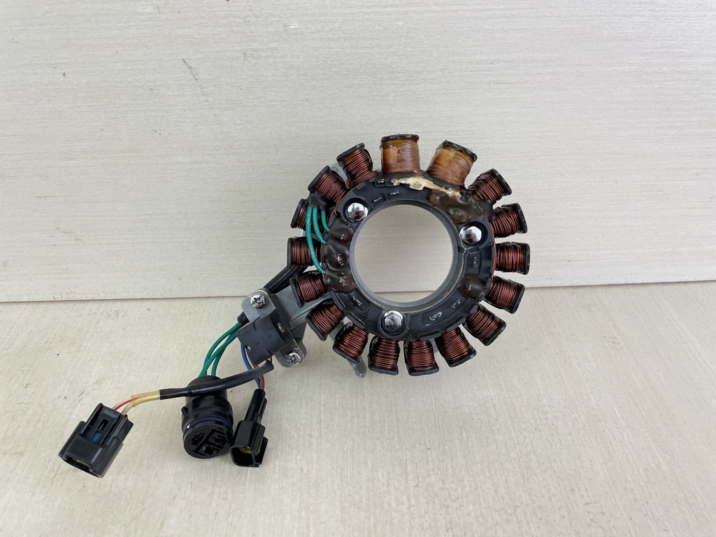1995 - 2000 Yamaha 50HP 4 Stroke Outboard Stator & Base Assembly 62Y-85510-01-00
