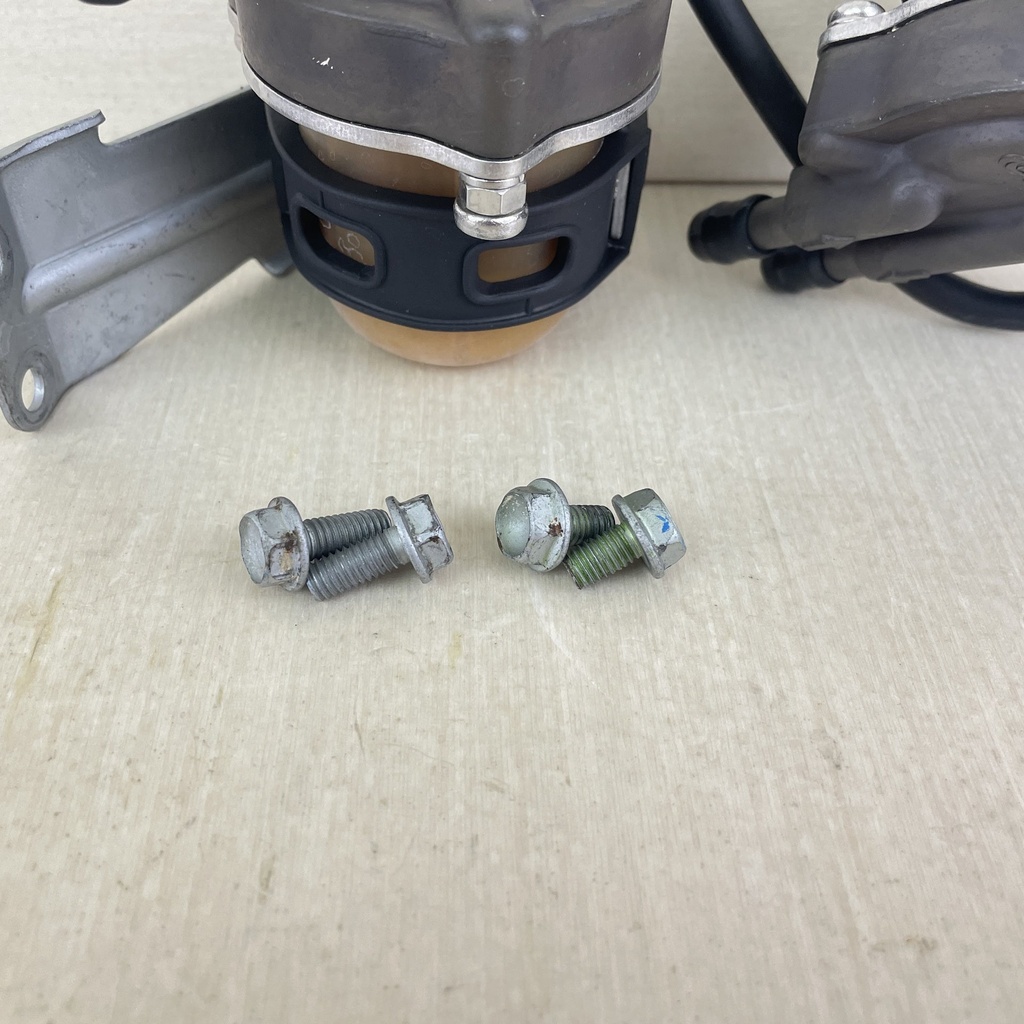 2005 Honda 225HP 4 Stroke Outboard Water Separator & Fuel Filter Assembly 16800-ZY3-003