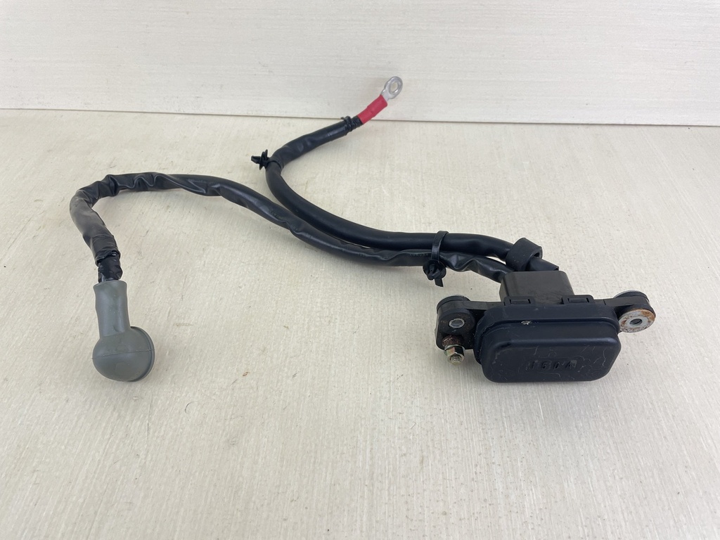 2005 Honda 225HP 4 Stroke Outboard Fuse Box Assembly 150A Amp 38210-ZY3-003