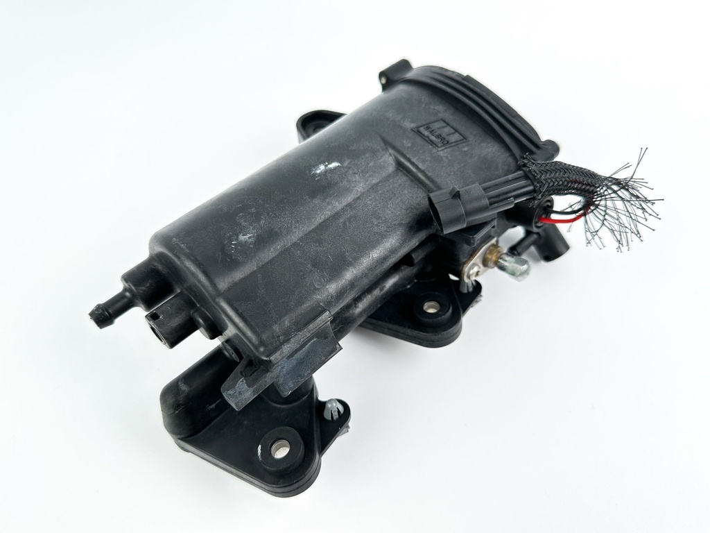 2013 Evinrude 30 HP 2 Stroke Outboard Vapor Separator Tank VST 5007896 OEM