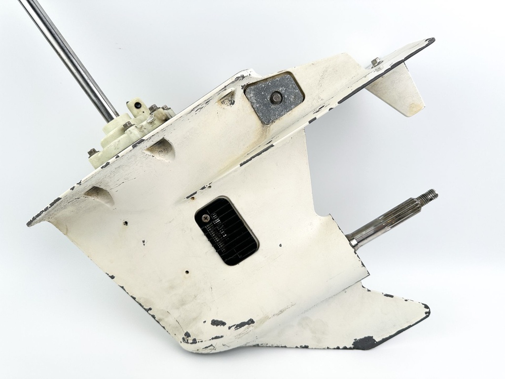 2013 Evinrude 30 HP 2 Stroke Outboard Lower Unit Gear Case 5008214 OEM