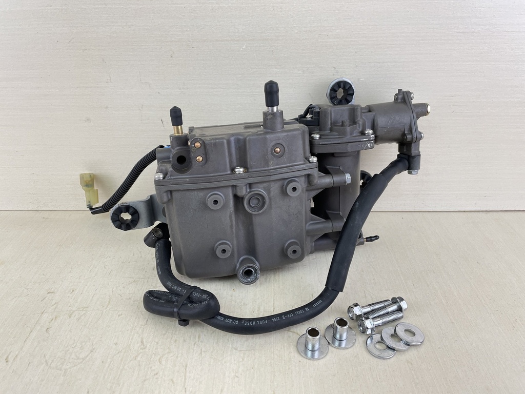 2000 Honda 130HP 4 Stroke Outboard VST Fuel Pump Unit 06167-ZW5-305