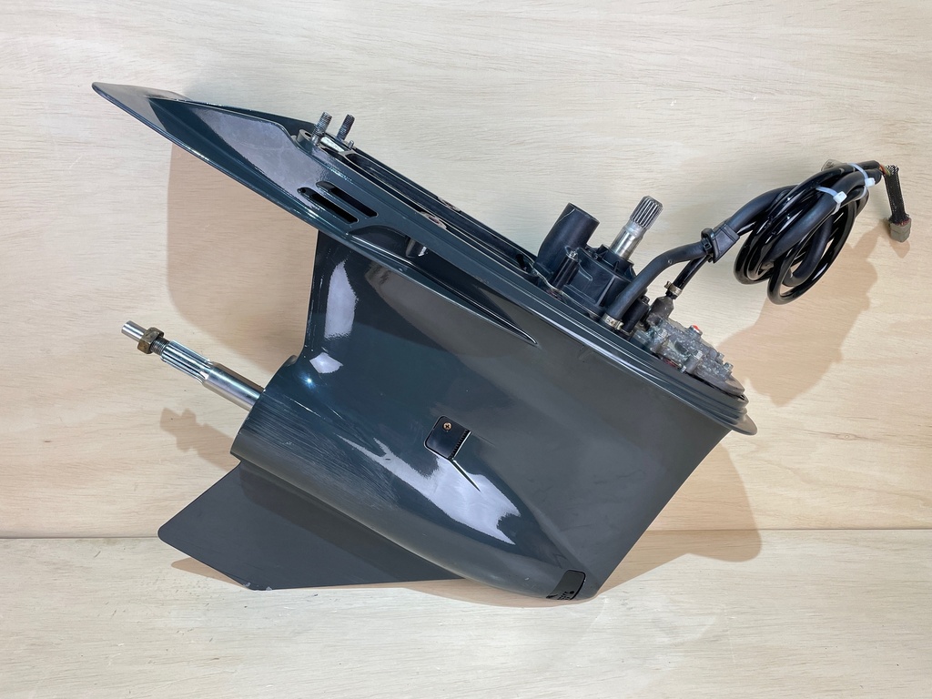 Evinrude Etec G2 200HP 2.7L Outboard Lower Unit Gear Case 5011636 2:16:1