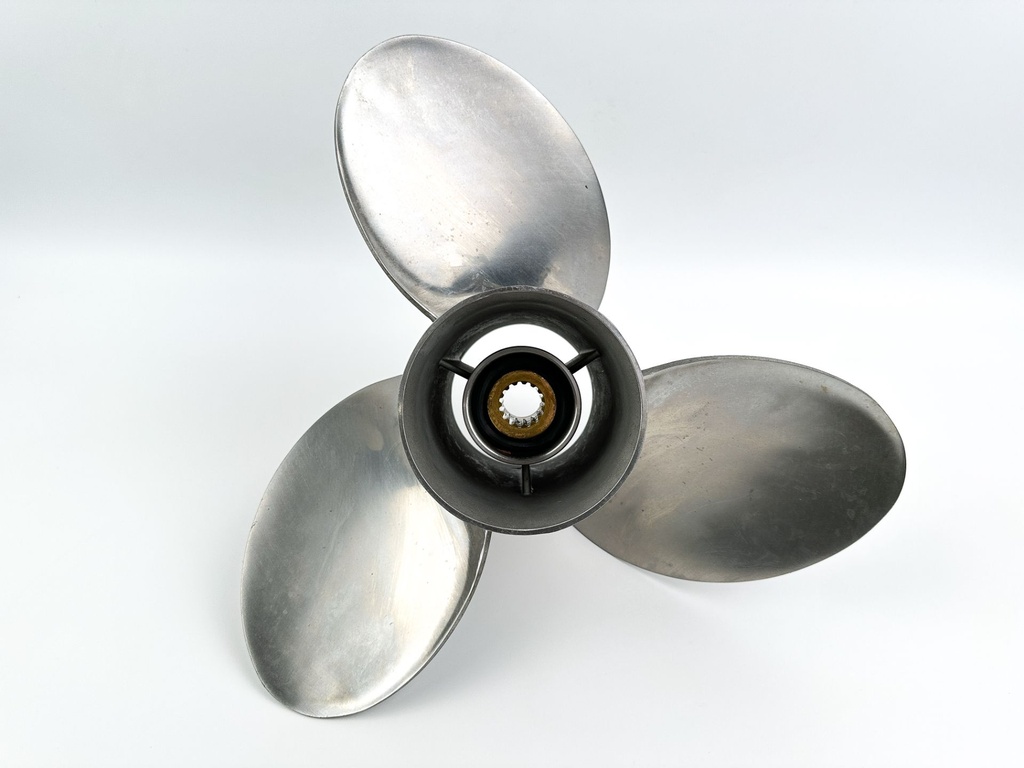 Yamaha Stainless Steel Prop Propeller 3 Blade 15.5" X 17P Right Hand